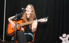 Den pro dětské domovy